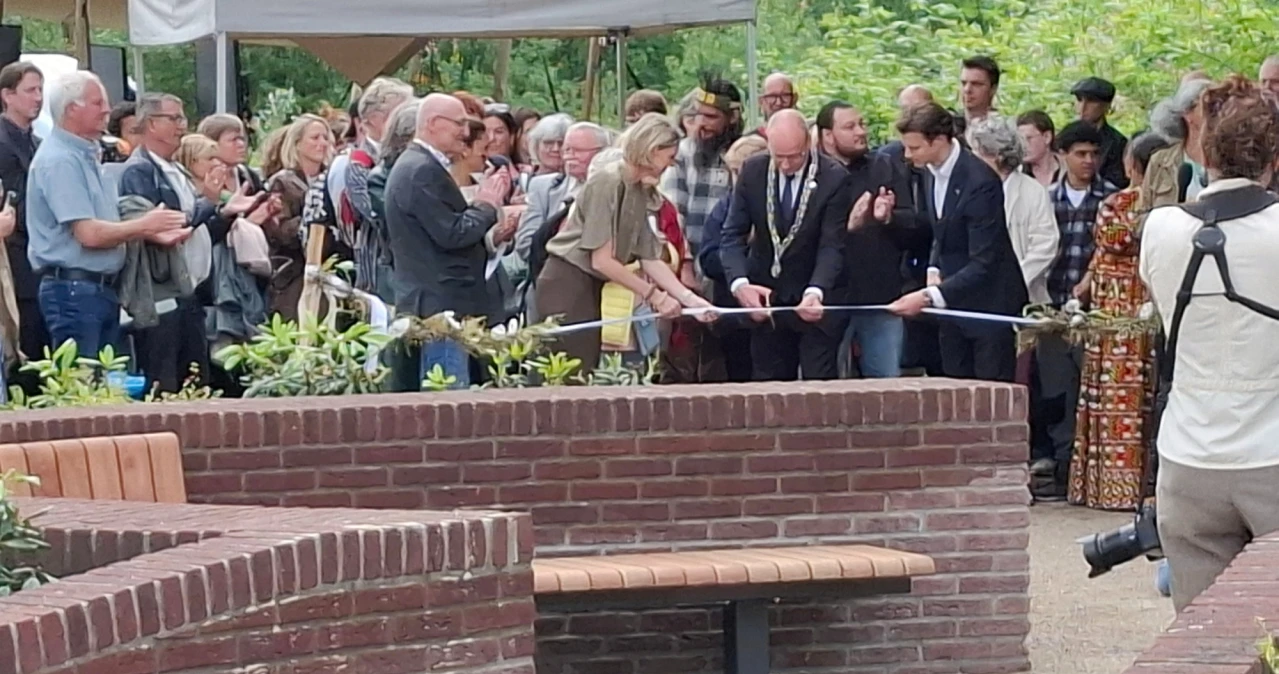 Apeldoorn Monument NMGJ 3