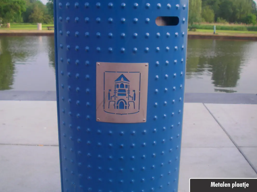Logomogelijkheden - optie metalen plaatje
