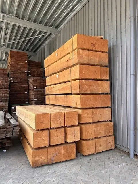 Holzlager Pure Douglasie Rohware