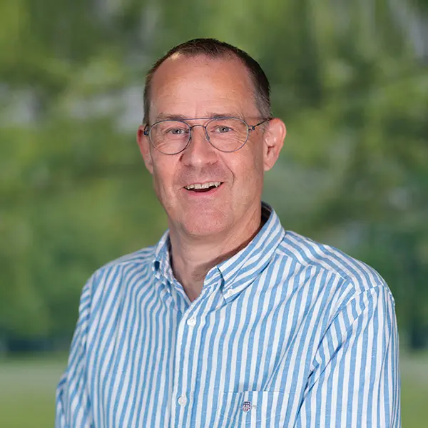 André