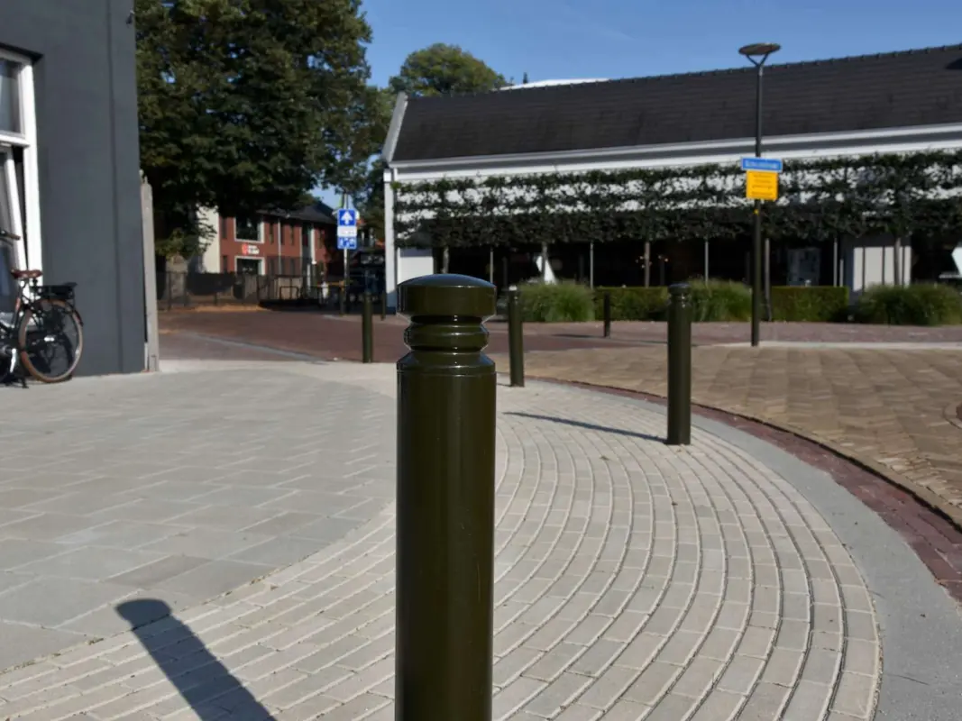 Stalen afzetpaal voor de openbare ruimte Grijsen Park Straatdesign