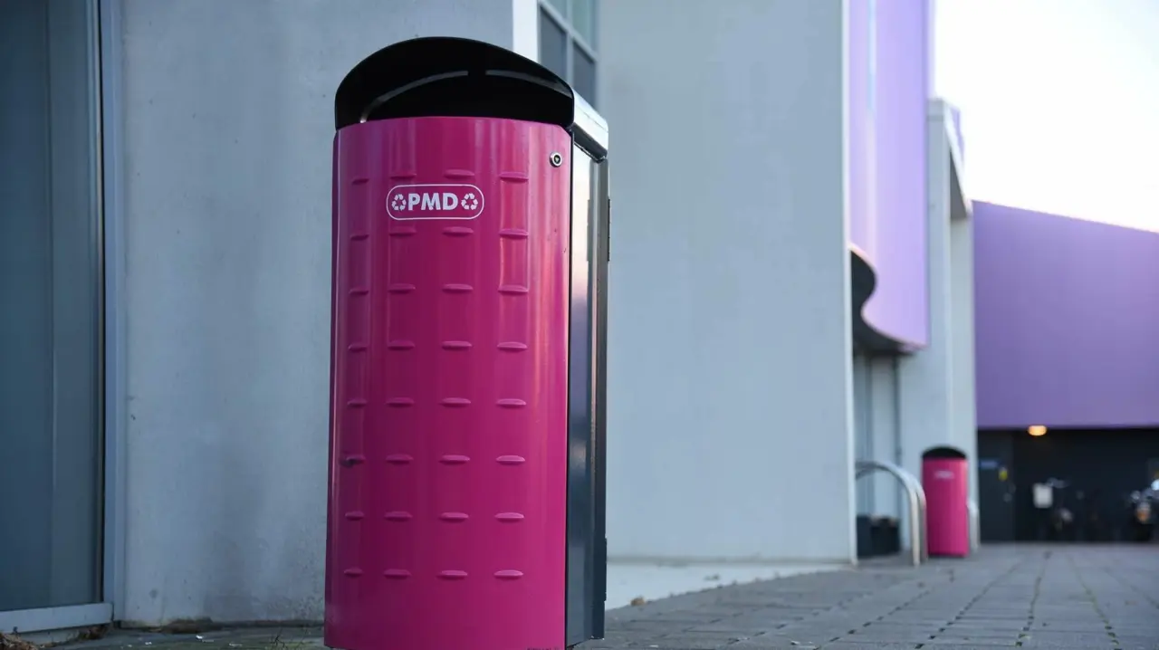 Afvalbak constructo 202 twee fracties voor de openbare ruimte 1