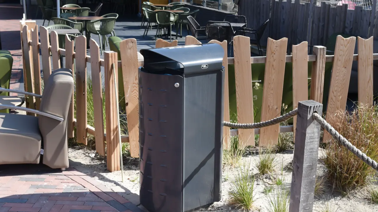 Litter bin Constructo 202 with ashtray
