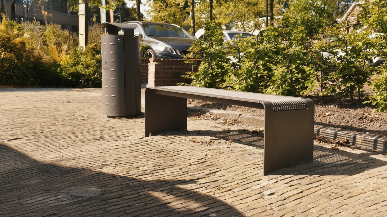 Buitenbank Bend enkelzits staal voor de openbare ruimte