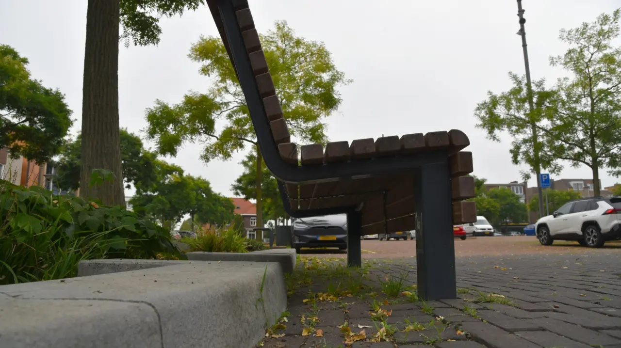 Parkbank Edge 1800 6 Grijsen Stadtmobiliar