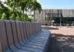Betonnen zitelementen (Grid) met houten zitting in Emmeloord