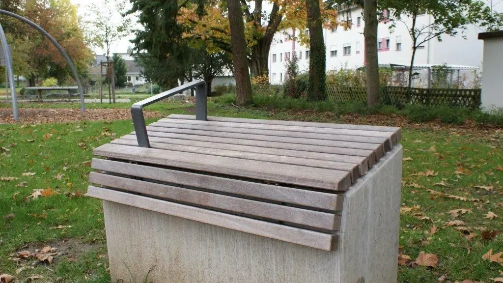 Viernheim Tivolipark Lounge Armlehne 3