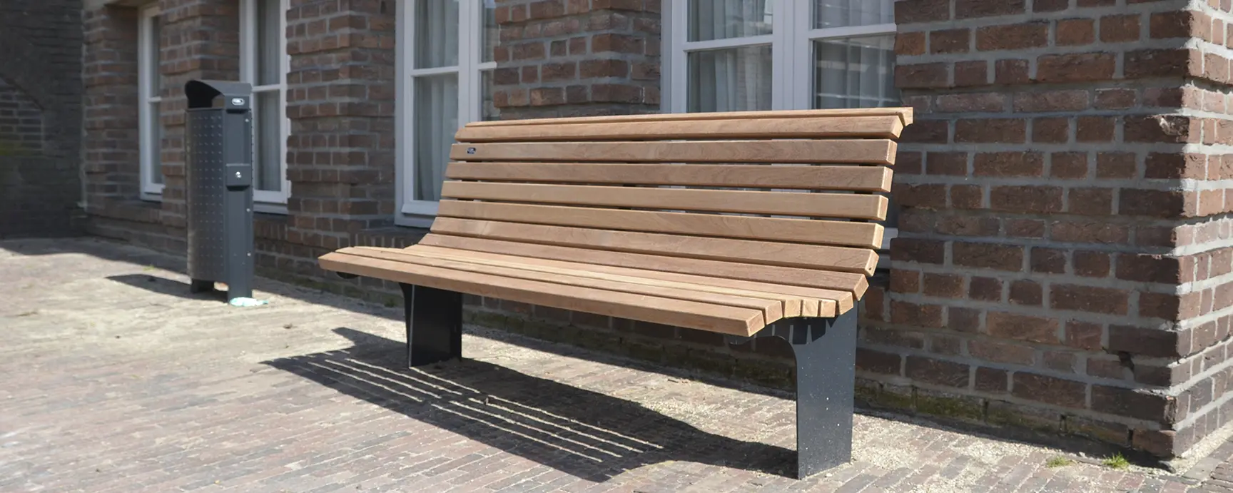 Buitenbank Notaris enkelzits met rugleuning