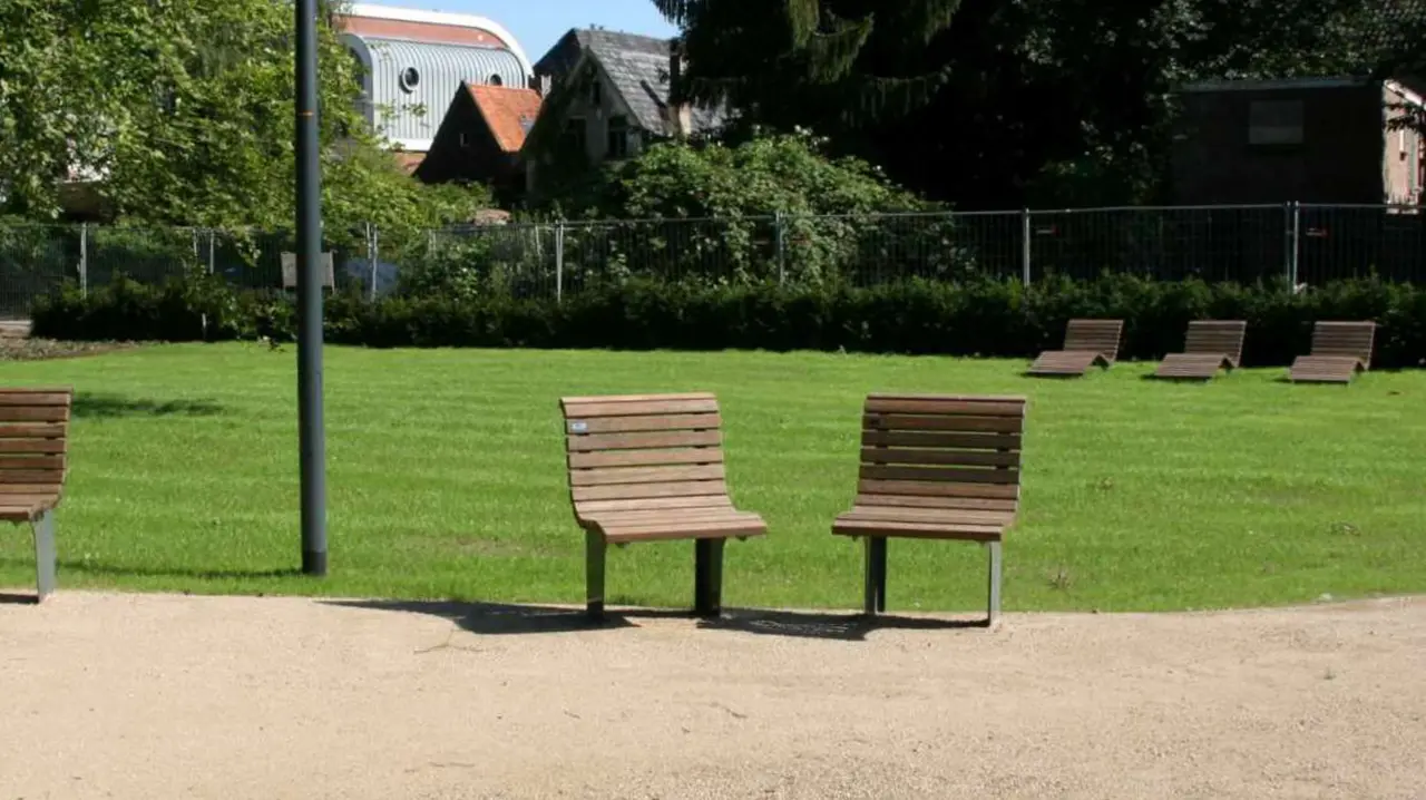 Buitenbank Notaris stoel