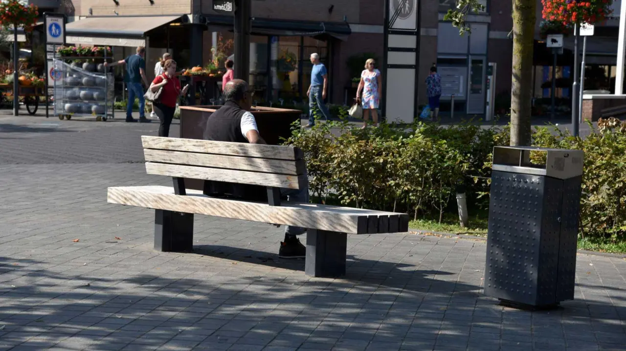 Buitenbank Plane Plus enkelzits met rugleuning B