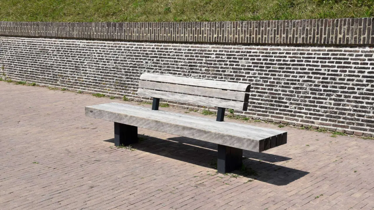 Buitenbank Plane Plus enkelzits met rugleuning B