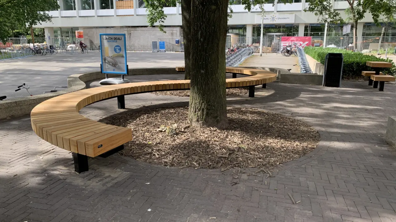 Gebogen Plane enkelzits zonder rugleuning 6