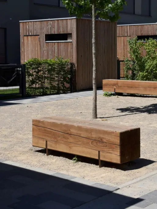 Pure Einzelsitz (1500) Douglasie Cortenstahl Parkbänke Grijsen Stadtmobiliar