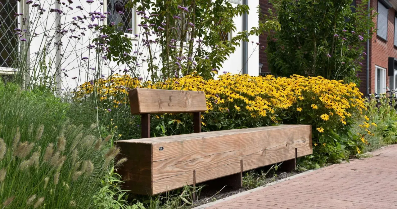 Buitenbanken Pure eco enkelzits met rugleuning voor de openbare ruimte 4