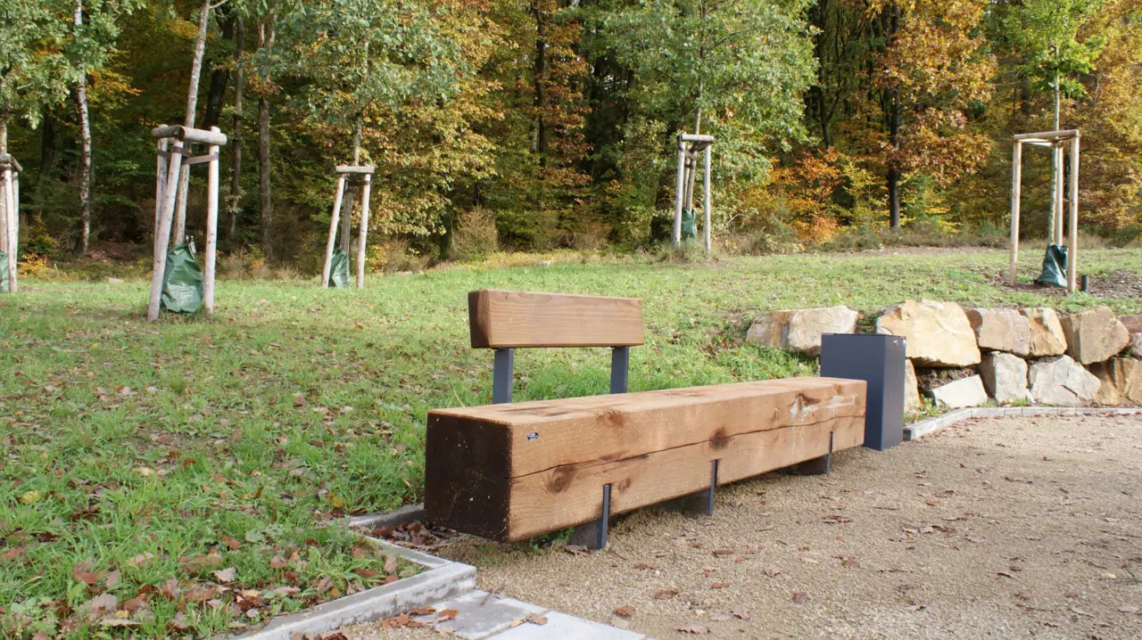 Sitzbank Pure mit Rückenlehne 5 öffentlicher Raum Grijsen Stadtmobiliar