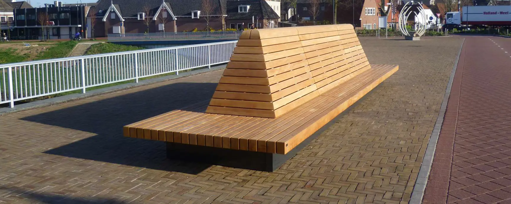 Buitenbank Tail groot