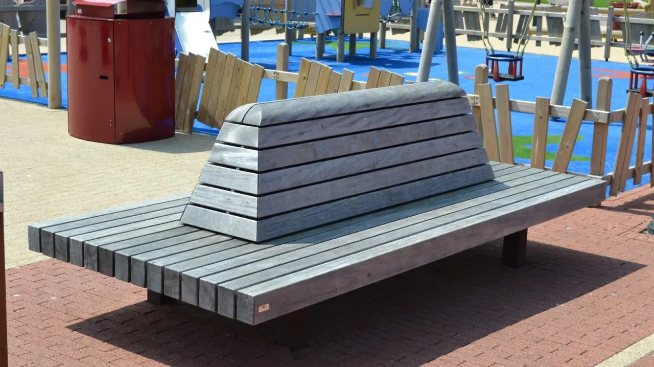 Buitenbank Tail klein