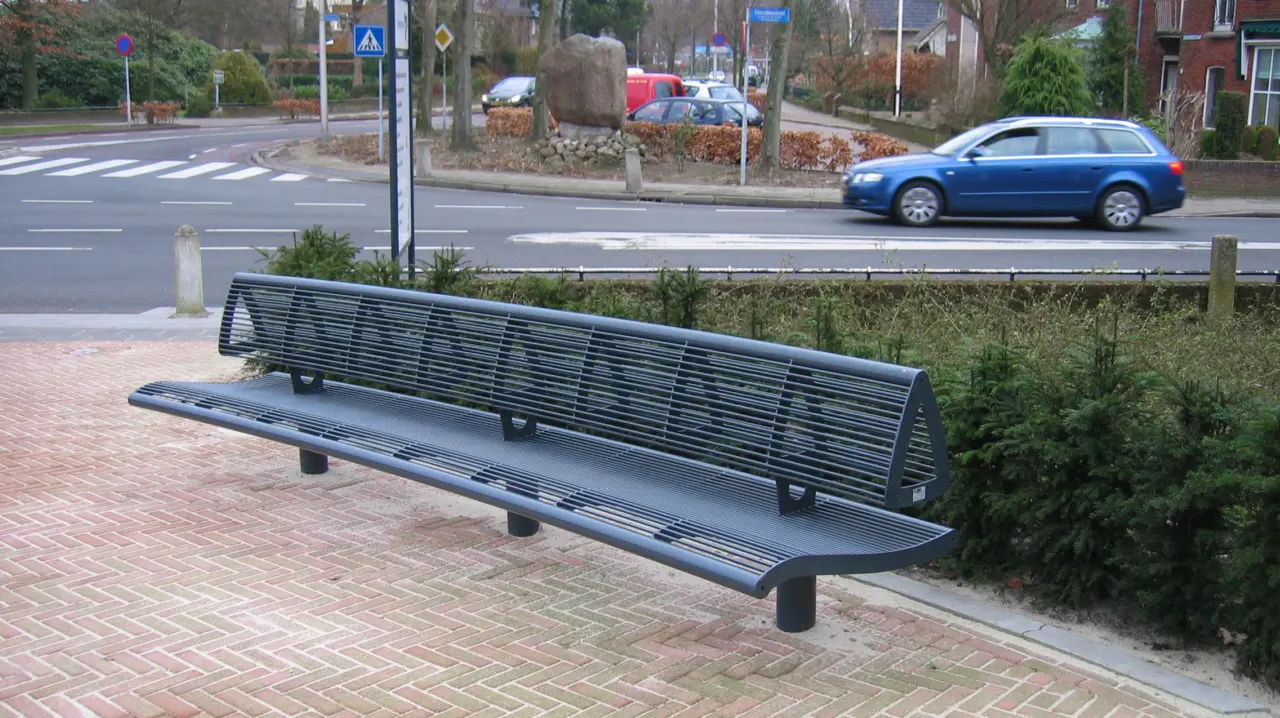 Buitenbank straatmeubilair wenters staal enkelzijdig met rugleuning