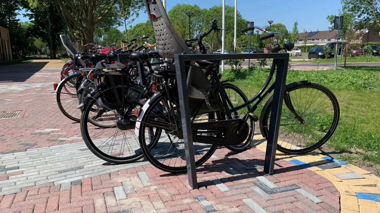 Fietsbeugel Cubic II (900) voor de openbare ruimte