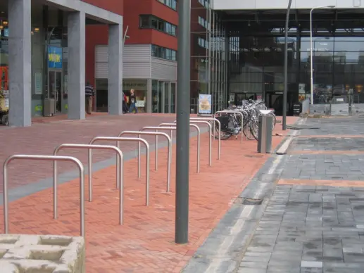 Nietje Doppel Fahrradbügel Grijsen Stadtmobiliar