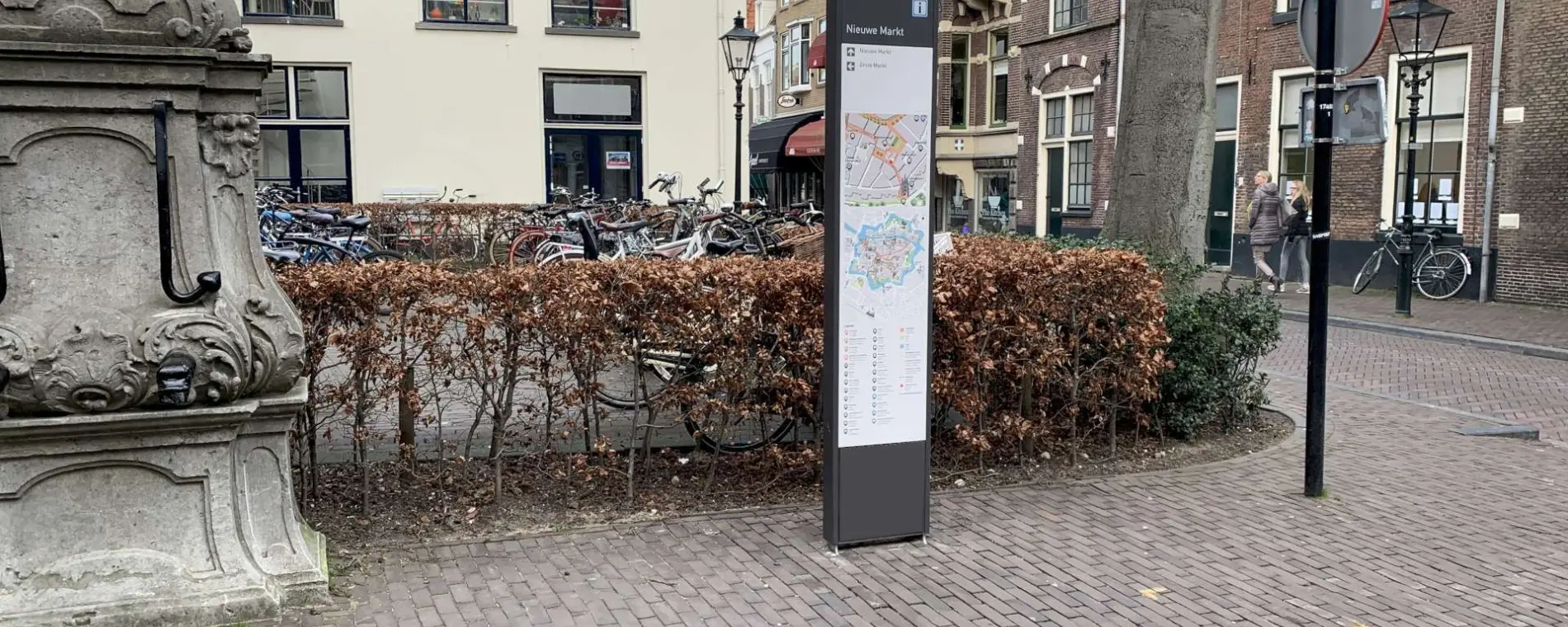 Informatiezuil Stalen zuil I openbare ruimte