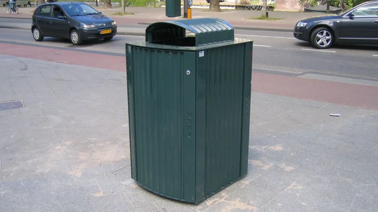 Oplossingen op maat Afvalbakken Column 1