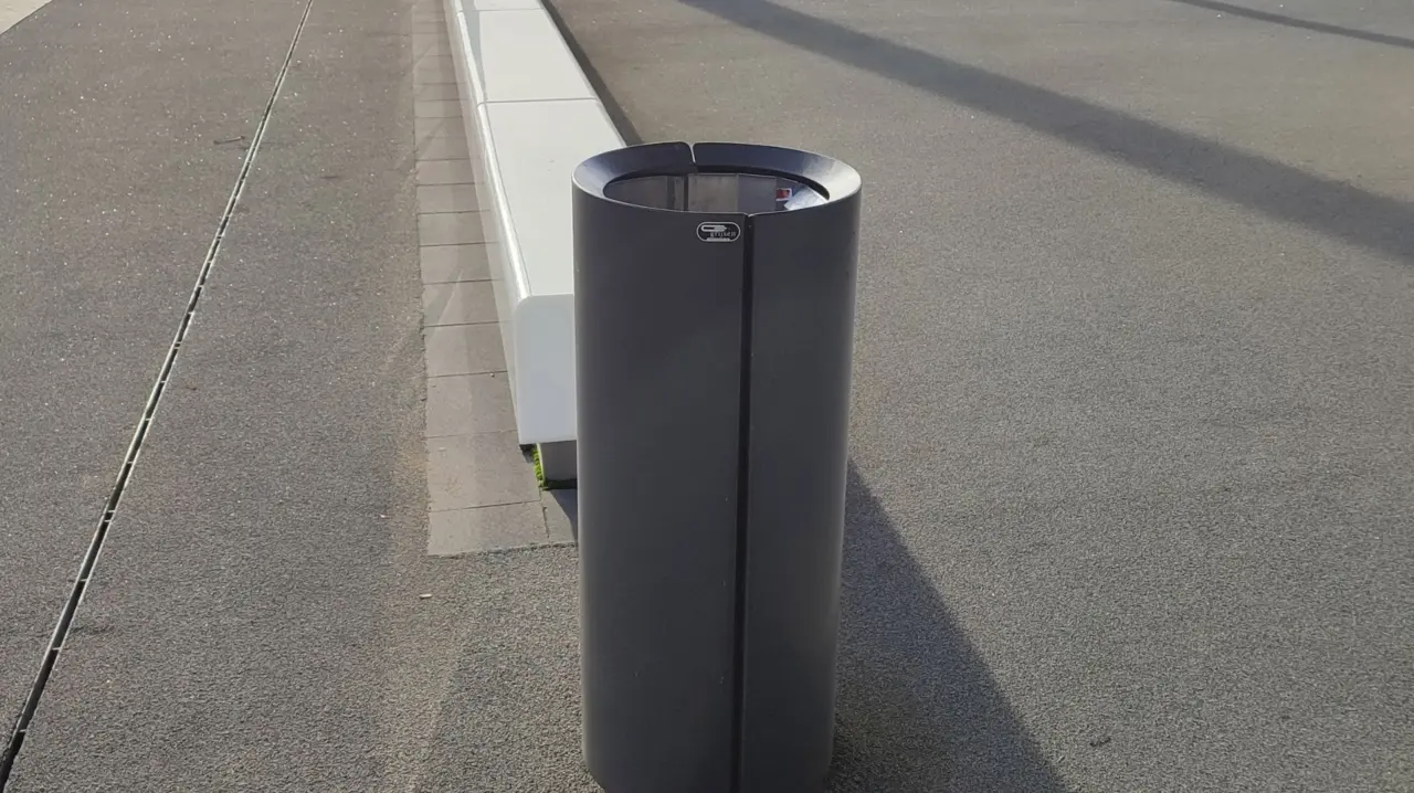 Oplossingen op maat Afvalbakken Constructo 8 C70 zonder kap schuine rand