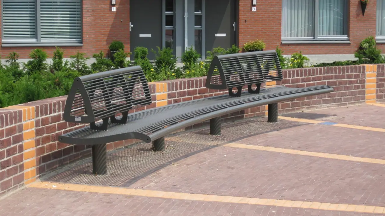 Parkbank Sondermodell Serie Wenters Grijsen 2 Park- und Stadtmobiliar