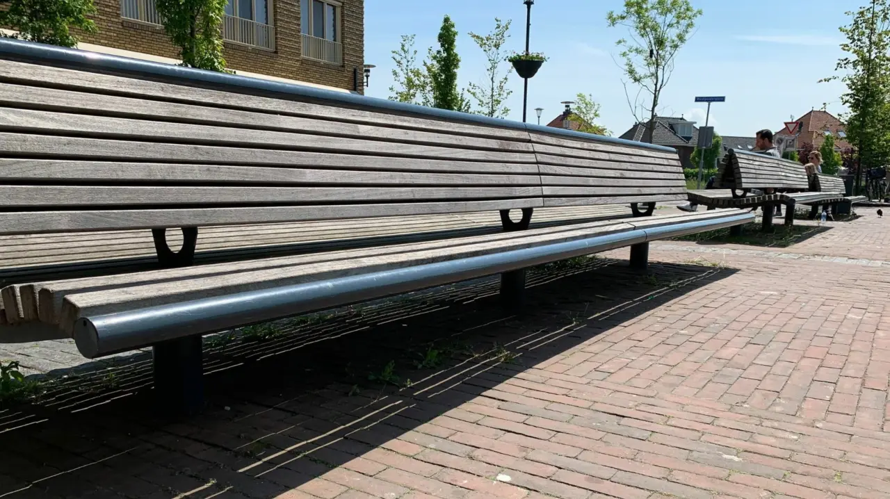 Parkbank Maßanfertigung Serie Wenters Grijsen 6 Park- und Stadtmobiliar