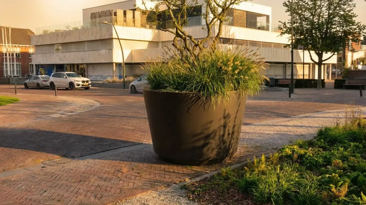 Plantenbak cone staal
