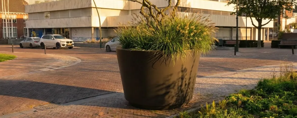 Plantenbak cone staal