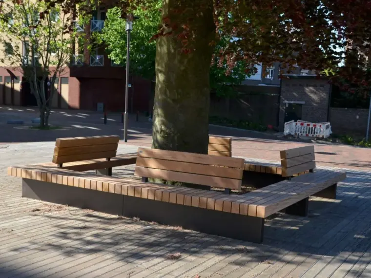 Baumbank Plane Sondermodell Eckig mit Rückenlehnen Grijsen Stadtmobiliar
