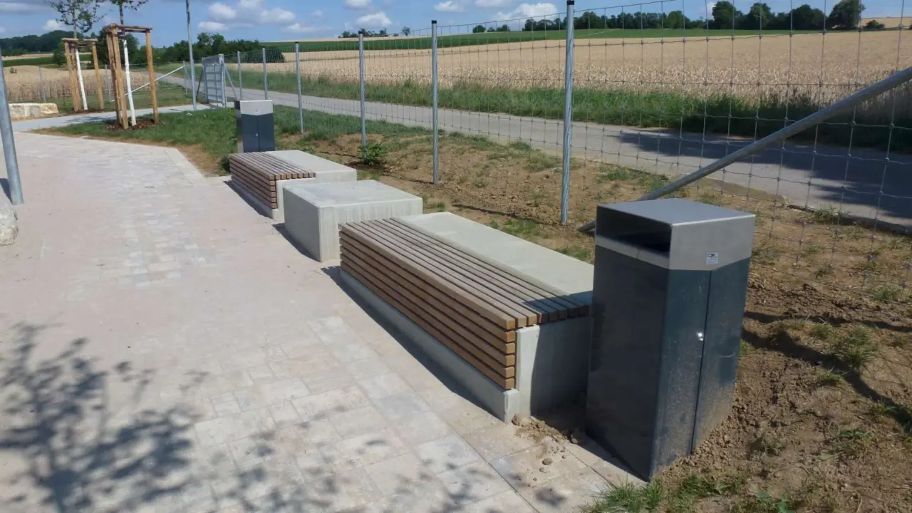 Bietigheim Bissingen Lounge Sitzelement Abfalleimer Außenbereich Serie Quadrat 1 Grijsen Stadtmobiliar