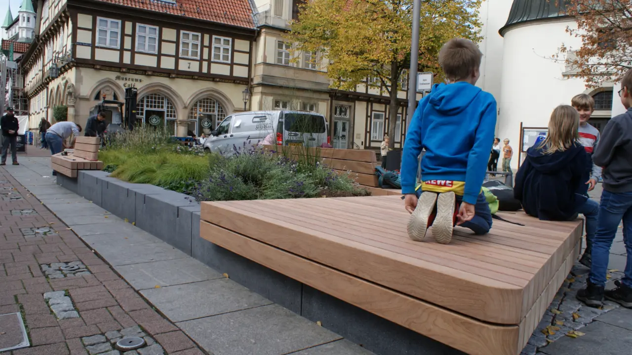 Celle Stechbahn Bankauflagen Plane 19 Flächenentsiegelung Grijsen Stadtmobiliar