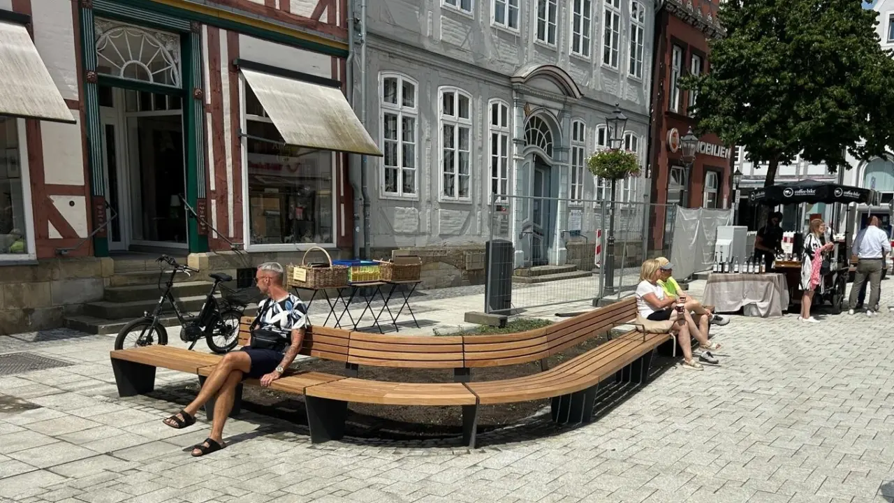 Modulare Parkbank Celle Markt 4 Grijsen Stadtmobiliar