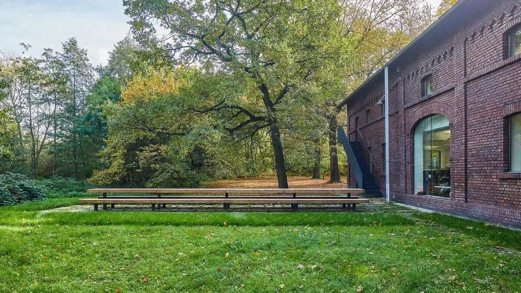 Hans Jürgen Landes Fotografie / Gerber Architekten Dortmund 3 Picknickset Plane Sondermodell Grijsen Stadtmobiliar