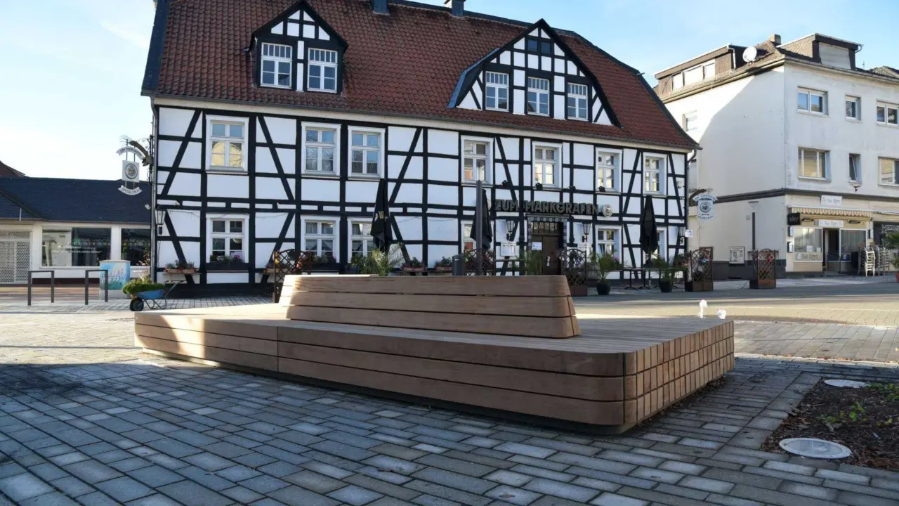 Parkbank Plane Solid Marktplatz Fröndenberg