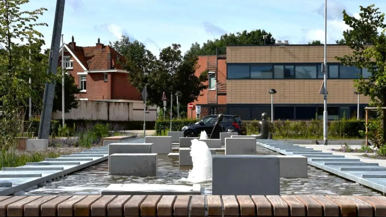 Groenlo Nedap 50b Sonderanfertigung Bankauflagen Holzauflage Grijsen Stadtmobiliar