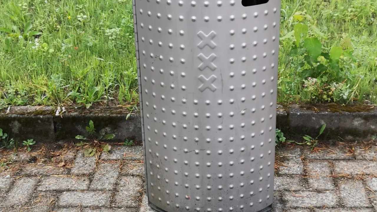 Abfallbehälter Constructo Refurbish Schulhof Hölty Gemeinde Hambühren 1 Grijsen Stadtmobiliar