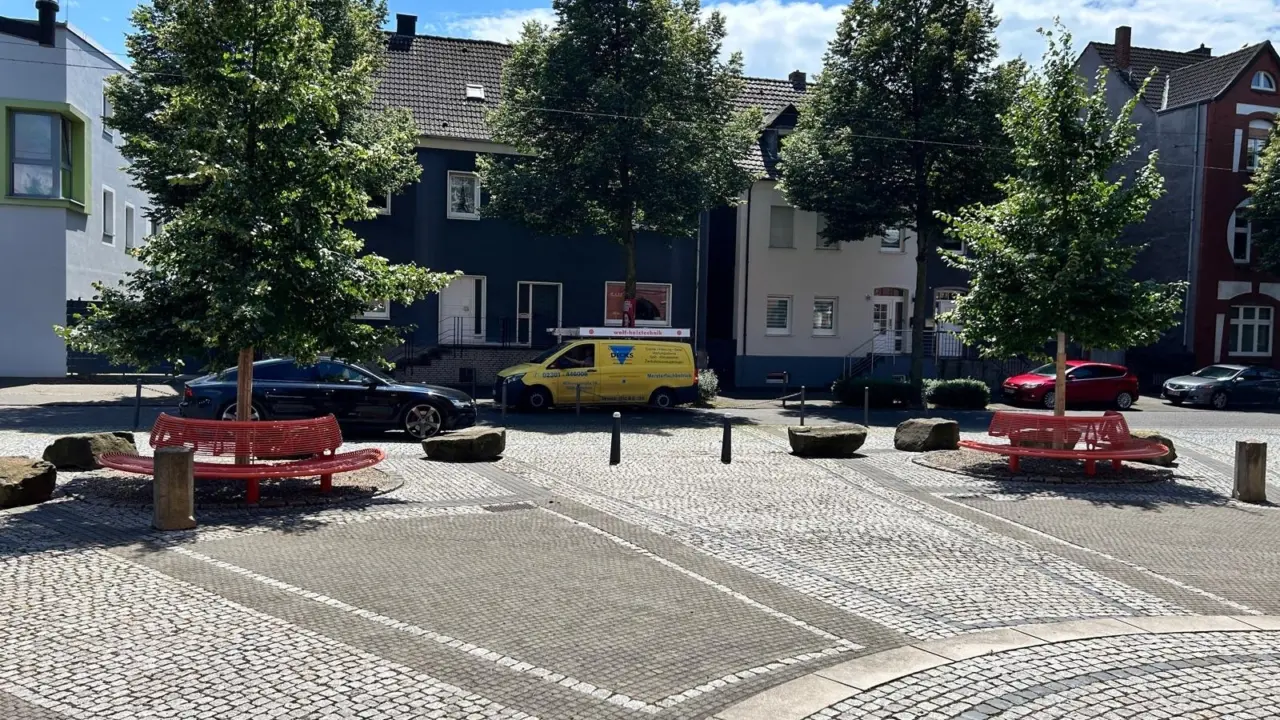 Hamm Lange Str Kirchengemeinde Wenters Stahlbank Parkbank 1 Grijsen Stadtmobiliar