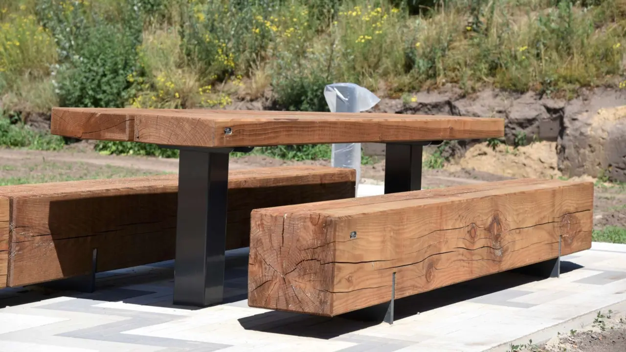 Grijsen Stadtmobiliar Hannover Bothfeld Picknickset Pure Eiche und Thermodouglasie 82