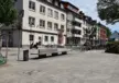 Plane Doppelsitz mit Rückenlehne und Antiskaterschutz Grijsen Stadtmobiiar Hildesheim 2