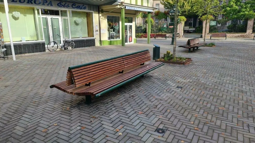 Parkbank Doppelbank Wenters Sonderlänge Kevelaer Holz mit Rückenlehne 2 Grijsen Stadtmobiliar