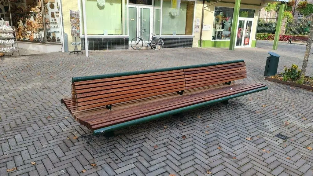 Parkbank Doppelbank Wenters Sonderlänge Kevelaer Holz mit Rückenlehne 3 Grijsen Stadtmobiliar