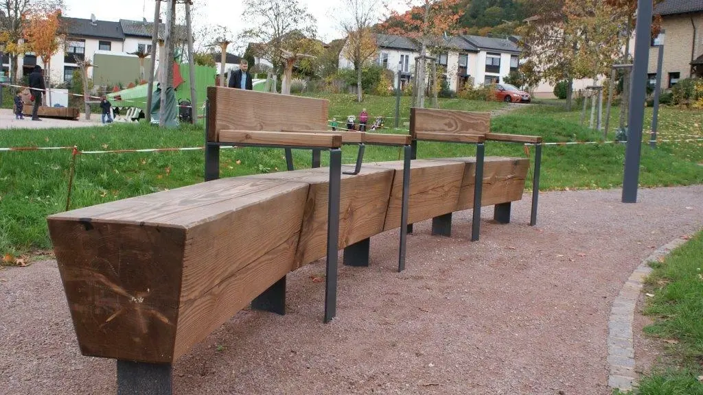 Marktplatz Kirkel Parkbank Pure Sonderelemente 4 Grijsen Stadtmobiliar
