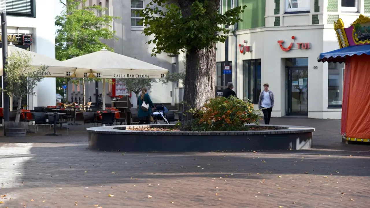 Leer Boombanken van staal en hout Grijsen Park Straatdesign straatmeubilair 9