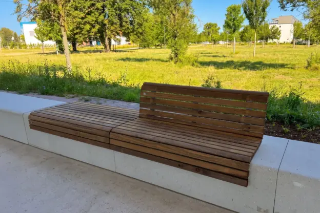 Bankauflage auf Beton Grijsen Stadtmobiliar 2