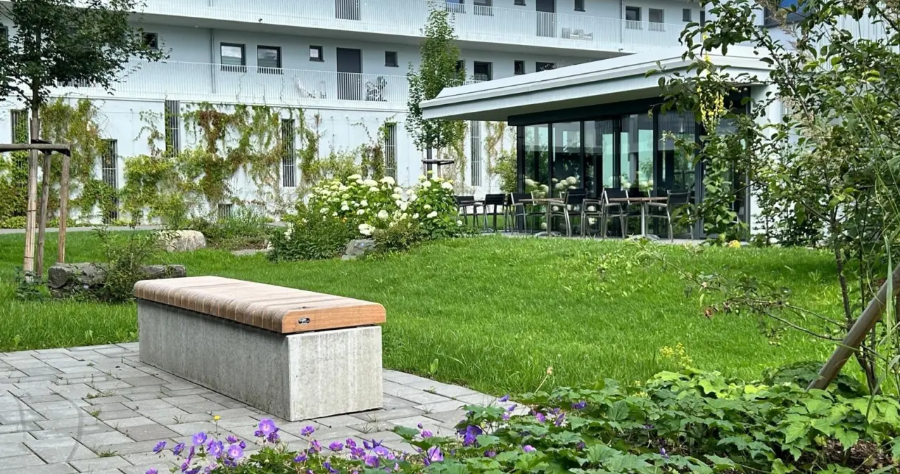 Memmingen Grid Bankauflage Fahrradbügel Cubic Grijsen 1 Grijsen Stadtmobiliar