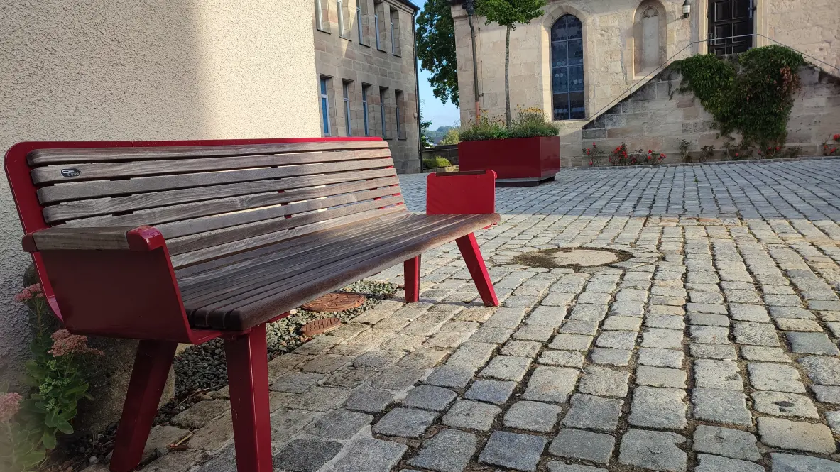 Retro Parkbank Haaks Pflanzkübel Möhrendorf Grijsen Stadtmobiliar