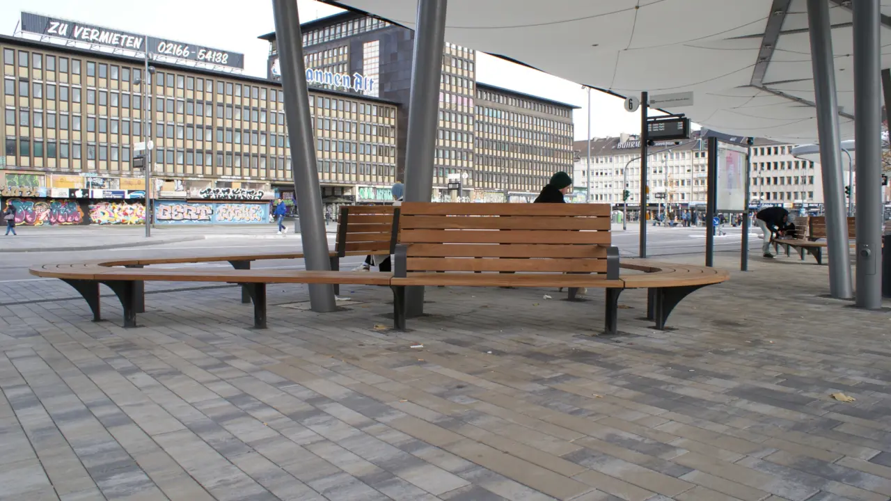 Mönchengladbach Hauptbahnhof Bankanlagen 8 Parkbank Grijsen Stadtmobiliar